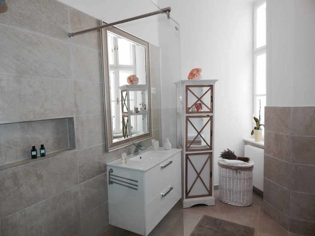 Business Appartements "Villa Muenz" Pula Exterior photo